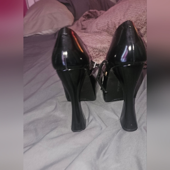 Platform heels - Picture 3 of 4